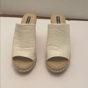 Karl Lagerfeld White Textured Mules